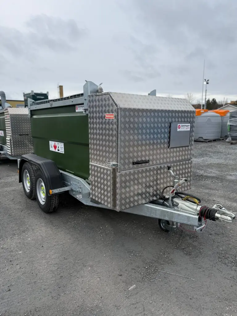 Tankvagn 2000 liter – fyra kompletta ekipage till en myndighet